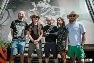 Interviu cu trupa Point Mort despre evoluția muzicală și experiența de la Hellfest
