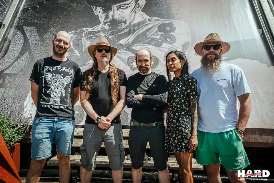 Interviu cu trupa Point Mort despre evoluția muzicală și experiența de la Hellfest