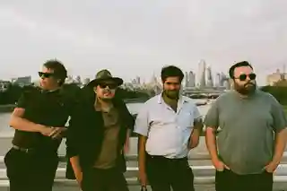 The Ovines lansează albumul de debut London Reign