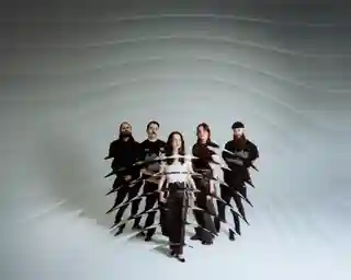 Future Static lansează noul single, „Waterworks”