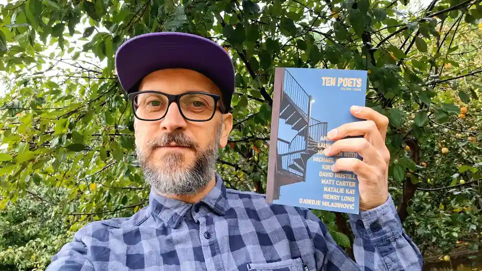 Đorđe Miladinović despre scris și poezia publicată în antologia „Ten Poets #3”