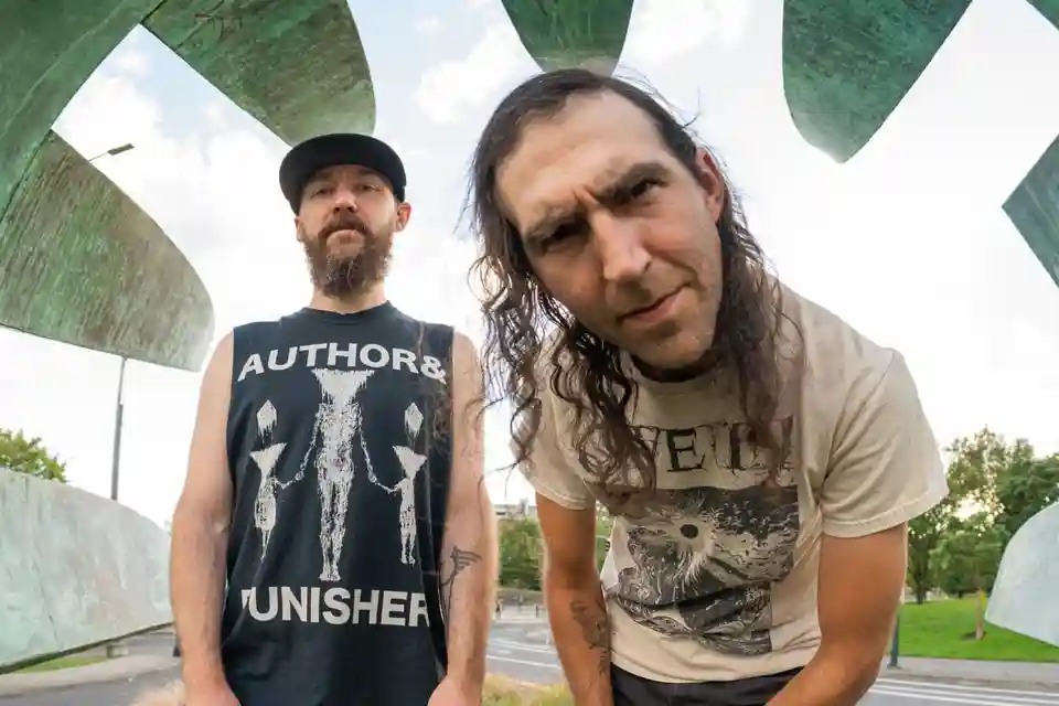 Trupa Moral Law lansează piesa „Remnants” și anunță un nou album și un turneu extins