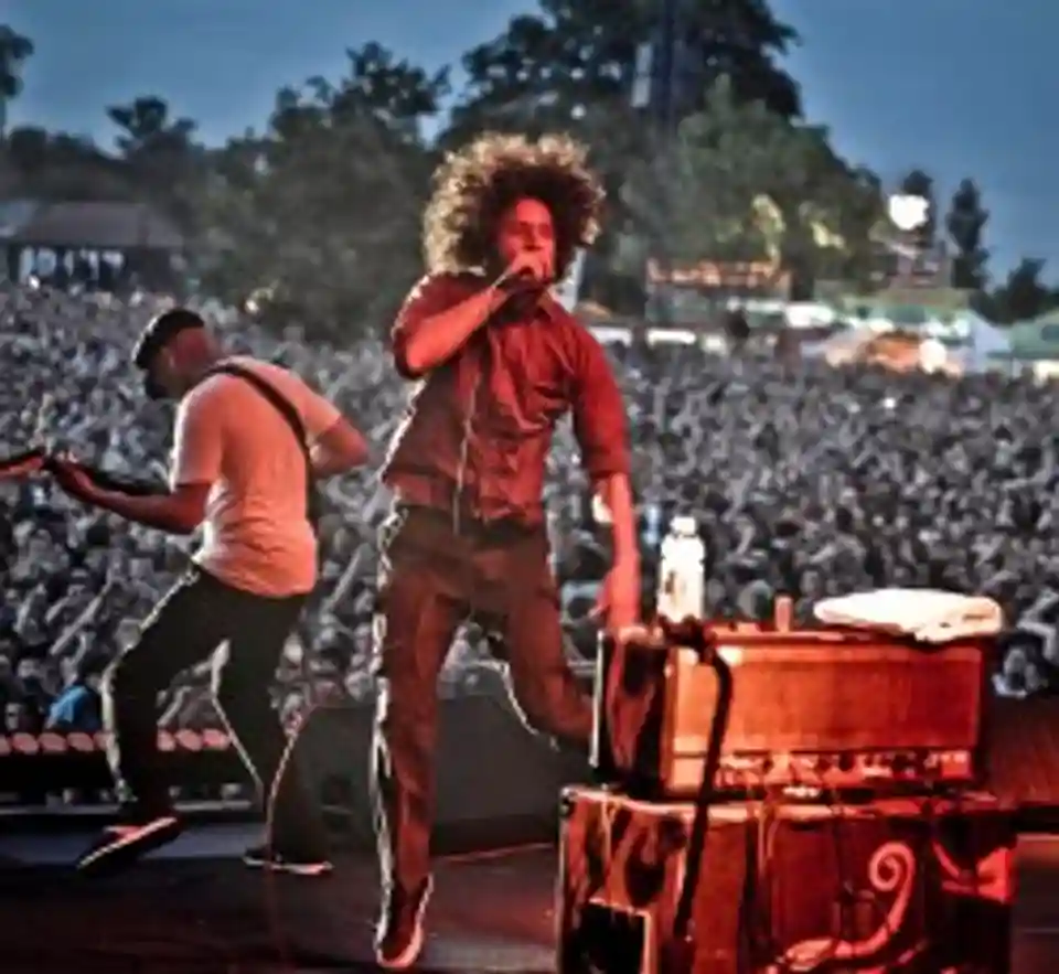 1000mods vor concerta la Floyd Live Music Venue pe 24 decembrie