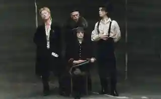 HMLTD anunță lansarea noului album intitulat „Fangs”
