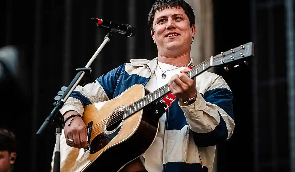 Artiștii irlandezi Aaron Rowe, Bleech 9:3 și Mischa and the Bear vor cânta la Eurosonic 2027