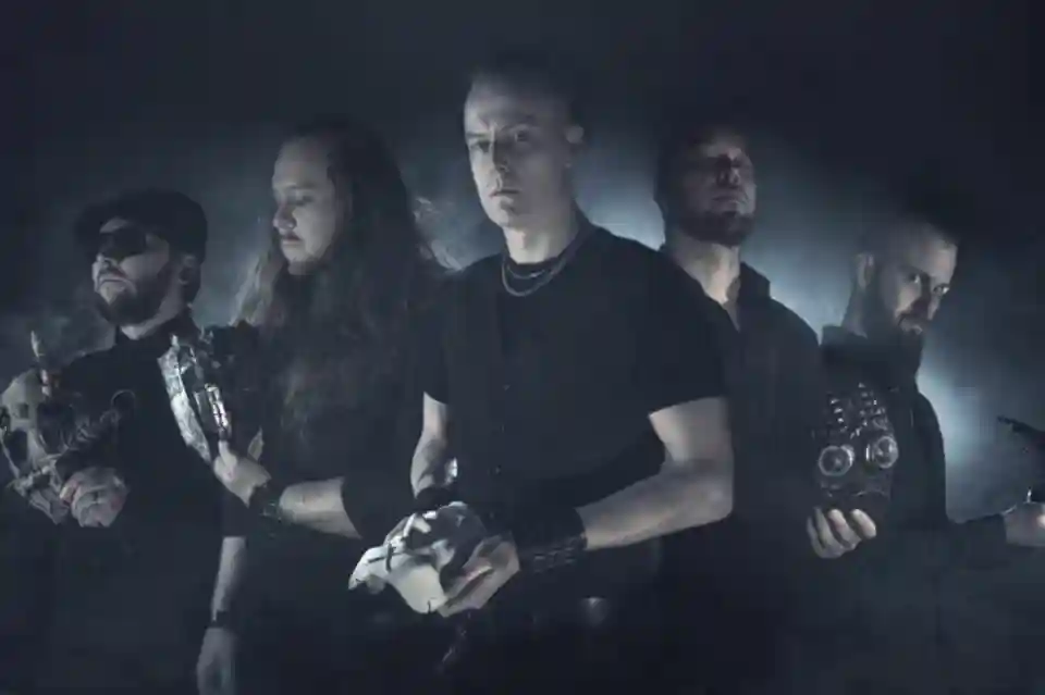 Trupa Volucrine a lansat albumul „Chapter V: Renewal”