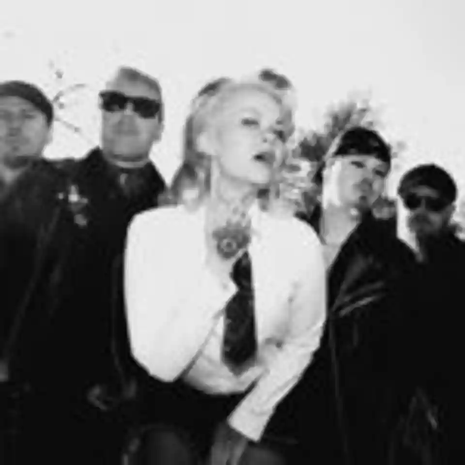 Aino & Hajonneet lansează un nou single dublu și pornesc într-un turneu de toamnă