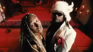Trupa Defences lansează piesa „More Of Us” în colaborare cu Benji Webbe de la Skindred