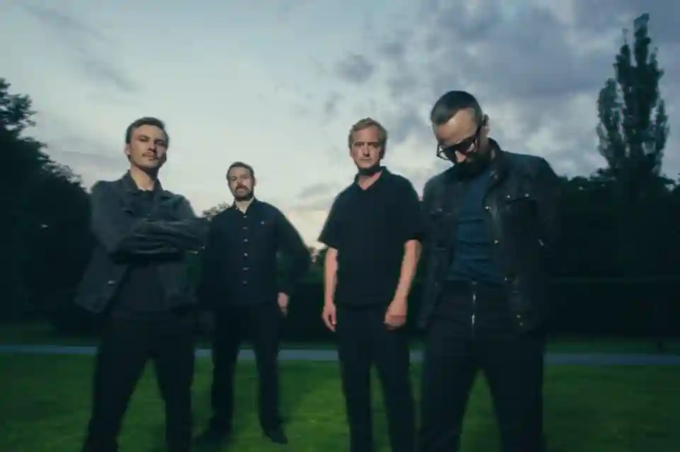 Grayscale Season lansează single-ul și videoclipul „Exit”