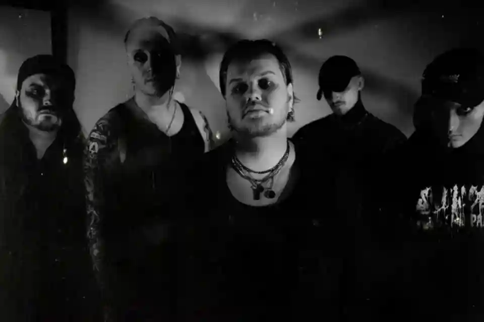 In Thorns lansează noul single „Cobra Effect”