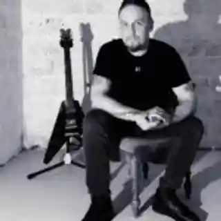 Pirinjaska lansează noul single „Muisto hyvästä”