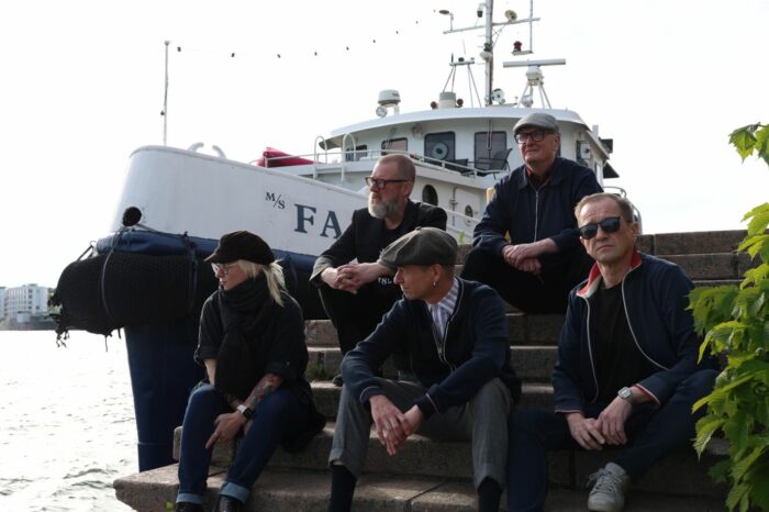 The Cruel Seals lansează albumul de debut „Incredible Adventure”