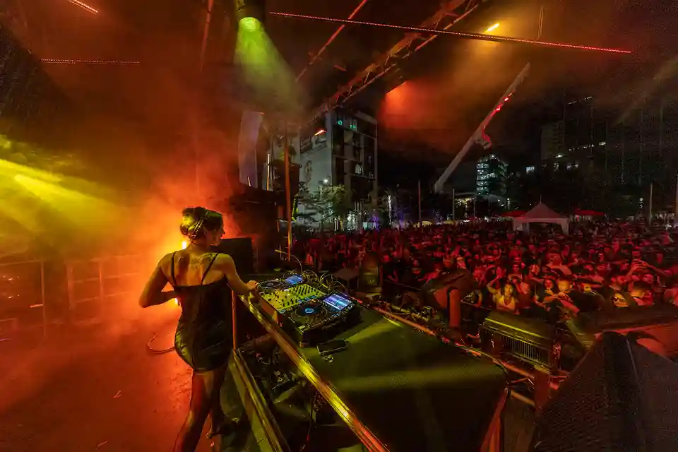 O privire asupra festivalului MUTEK din Montreal