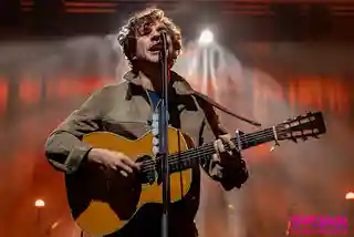 Fotografii de la concertul susținut de Jack Savoretti la Fabrique din Milano