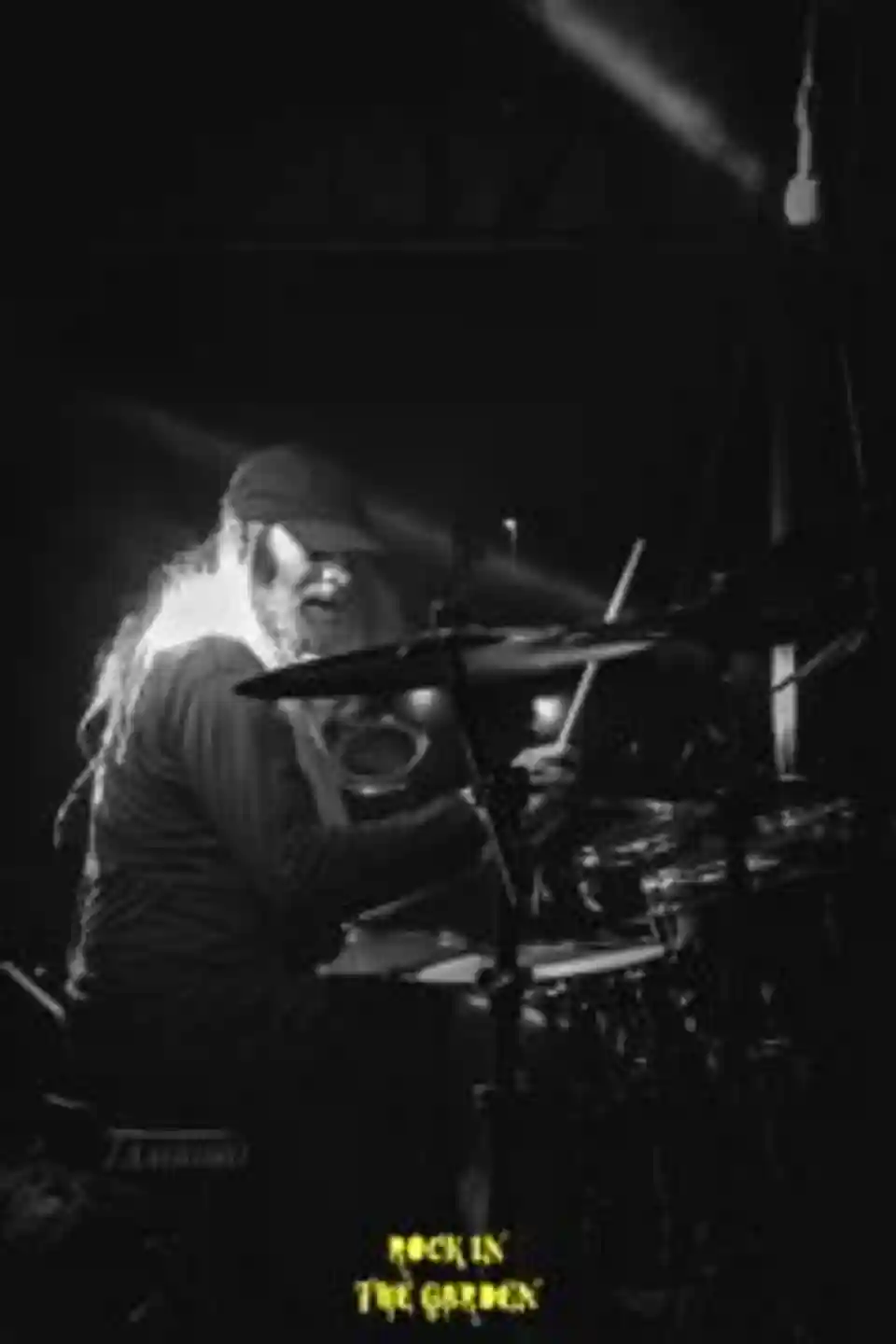 PESO666 a lansat albumul de debut „B(l)ack in Time”