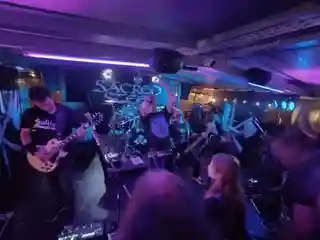 Recenzie: Concert aniversar Sacred Steel pe râul Neckar în Stuttgart
