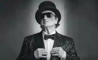 Javier Gurruchaga de La Orquesta Mondragón, invitat la emisiunea radiofonică Musicolandia