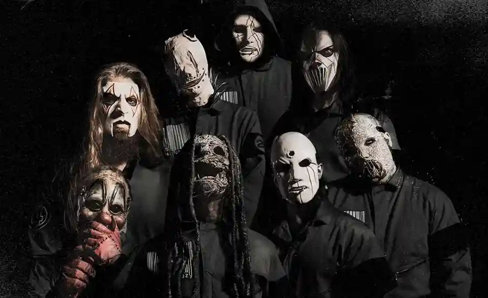 Slipknot a publicat o nouă fotografie oficială cu o componență de opt membri