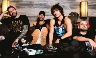 Interviu cu trupa Lost Wingman despre albumul Mach 2 și participarea la Lion Rock Fest