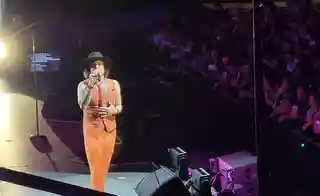Enrique Bunbury a inclus în concerte o piesă Héroes del Silencio după 25 de ani