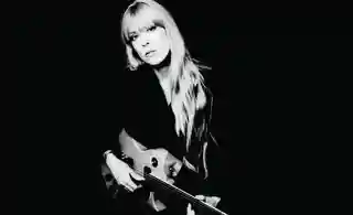 Carla Olson onorează memoria textierului Pete Brown pe noul album For Pete’s Sake