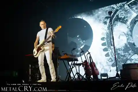 Bryan Adams