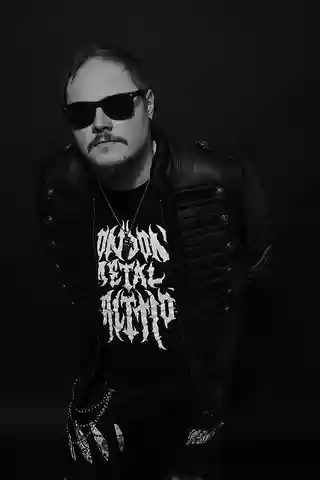 Interviu cu trupa Tempest Saint despre evoluția muzicală și concertele recente