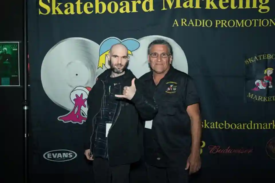 Eveniment aniversar pentru Skateboard Marketing la The Meadows