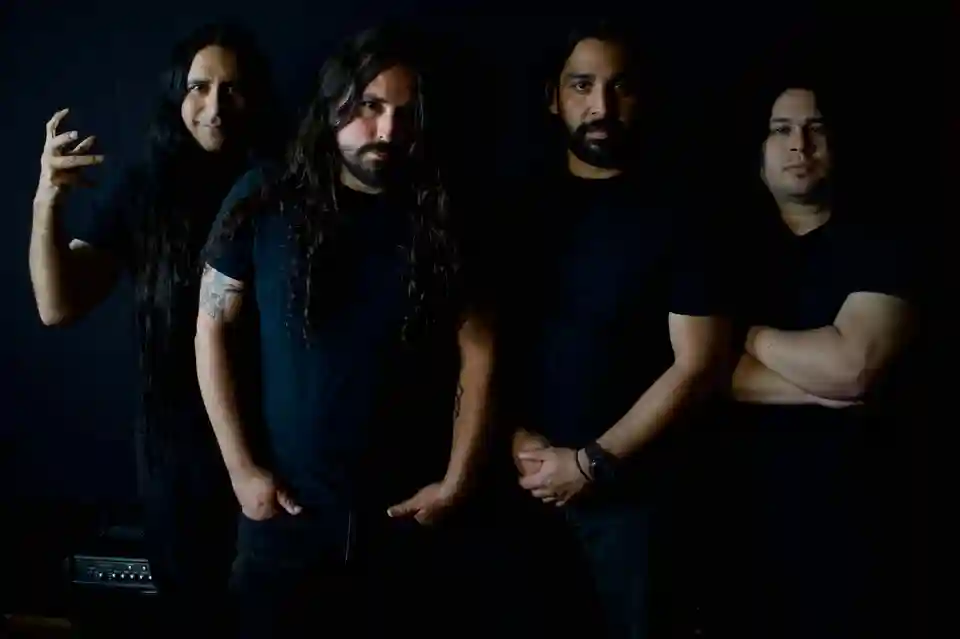 Interviu cu Novareign despre albumul „Shifting The Axis Of The World”