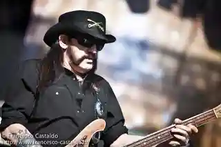MOTÖRHEAD lansează o versiune aniversară a albumului „Orgasmatron”