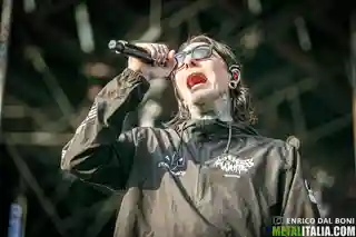 Motionless In White lansează un videoclip live pentru piesa „R.I.P.”