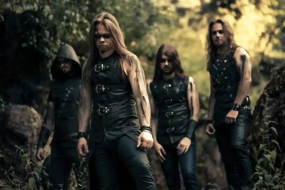 GRYMHEART lansează single-ul „Demon Of Dreams”