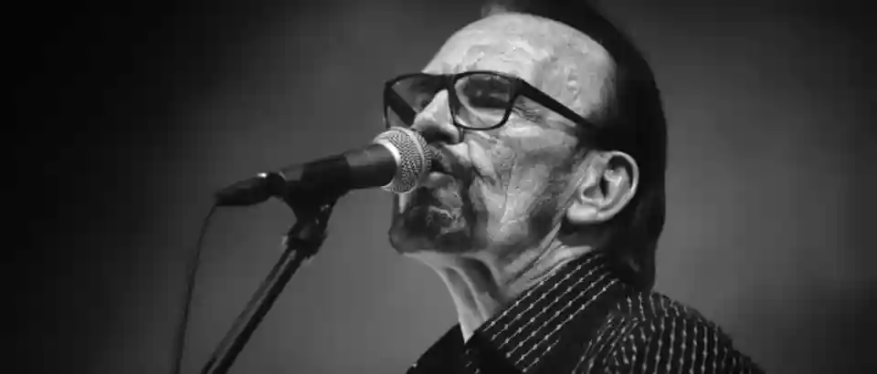 Phil Shoenfelt lansează albumul „Ugly Songs For Ugly Times” alături de The Muskovites