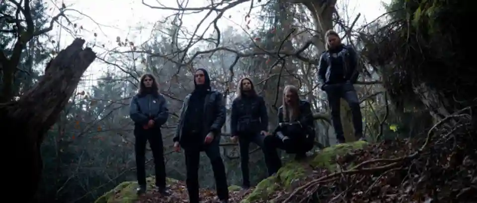 Sněť confirmă statutul pe scena death metal cu albumul „V bažinách vědomí”