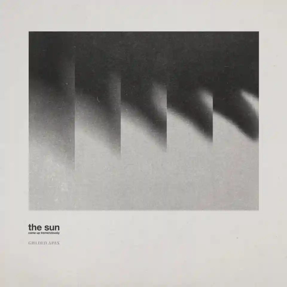 Trupa Golden Apes lansează albumul „The Sun Came Up Tremendously”