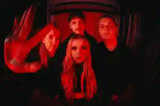 Trupa australiană Closure lansează noul single „Empty Hands”