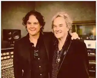 Chris Braide și Geoff Downes lansează albumul „Trauma” în cadrul proiectului DBA