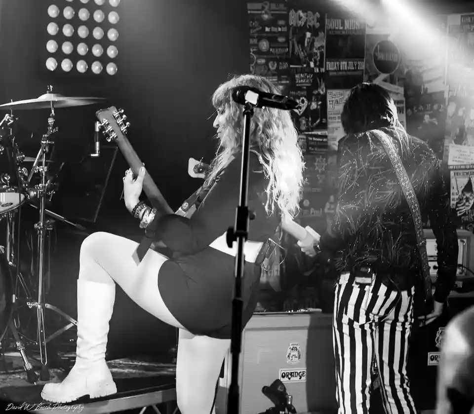 The Damn Truth a concertat la Waterloo Music Bar din Blackpool