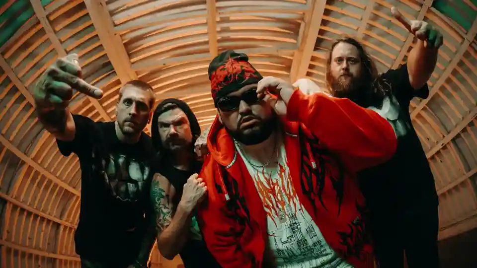 Left To Suffer lansează piesa „STFU” și anunță albumul „Unwelcome Guest”