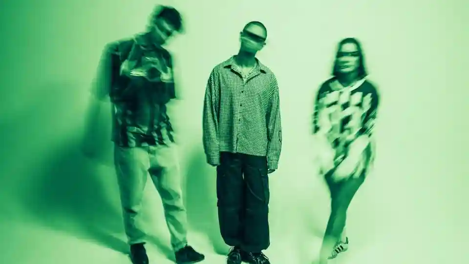 SNAYX anunță lansarea albumului de debut intitulat „Greed”