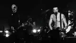 YUNGBLUD și Billy Corgan au lansat înregistrarea colaborării pentru piesa „Zombie”