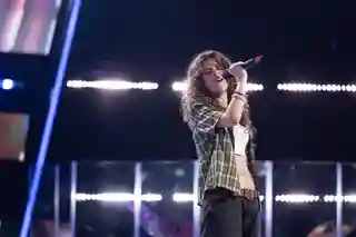 Elisa Petre și Giulia Haidău la audițiile pe nevăzute de la Vocea României