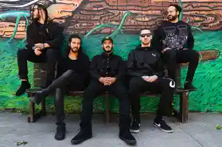 La Armada lansează piesa „Crónica de una Serpiente”