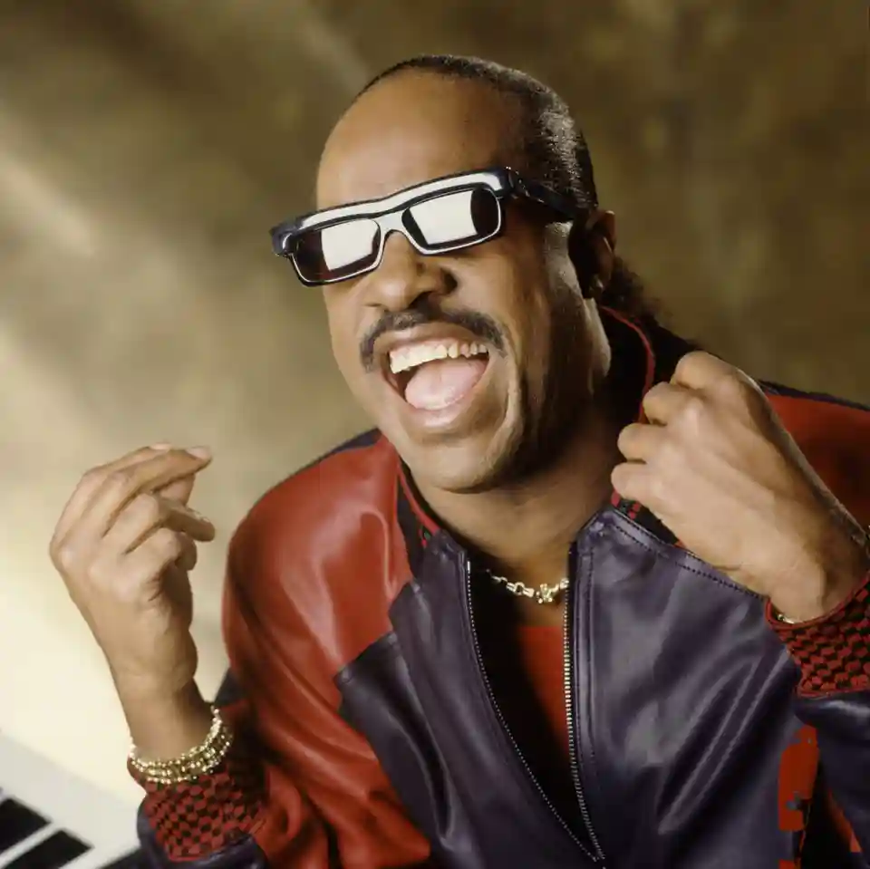 Stevie Wonder pornește într-un turneu european și american pentru „Songs in the Key of Life”
