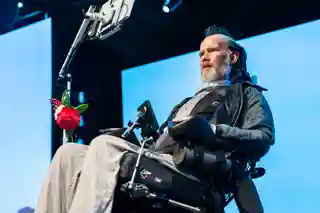 Steve Gleason lansează proiectul muzical intitulat „REBIRTH”