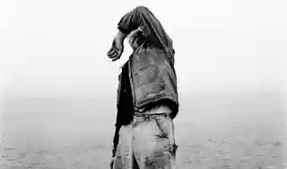 Kristian Matsson (The Tallest Man on Earth) lansează albumul „Just Beyond Endless Mountain”