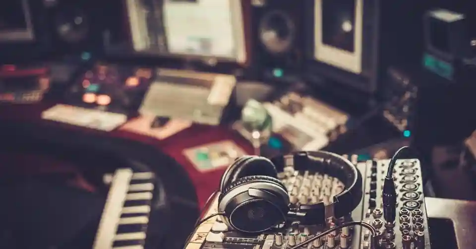 Sfaturi pentru întreținerea echipamentului de studio pentru sunet și durabilitate