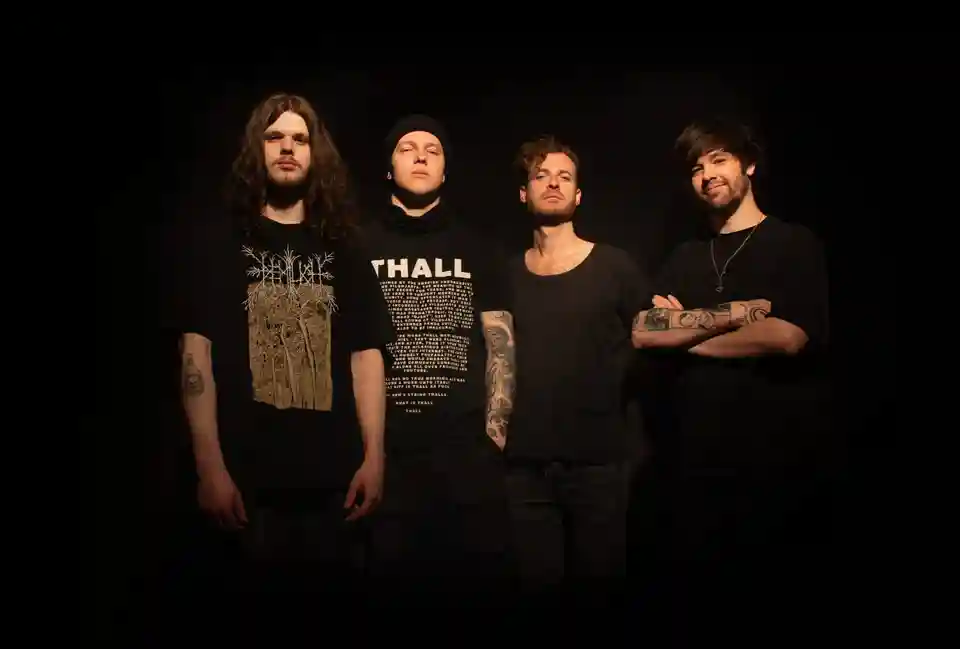 Discarded lansează un nou single, „Flourish||Forsaken”