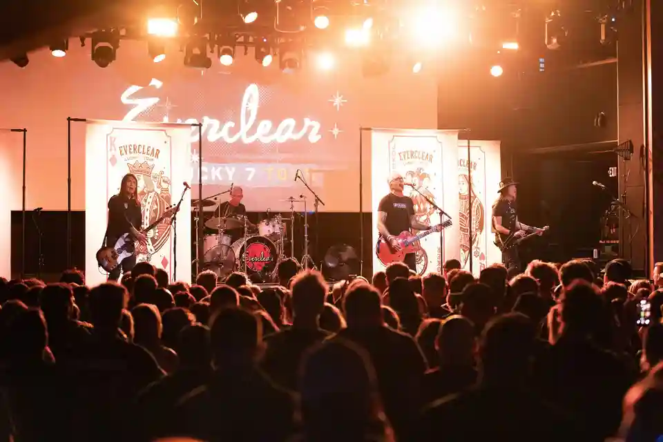 Recenzie și fotografii de la concertul Everclear din Los Angeles