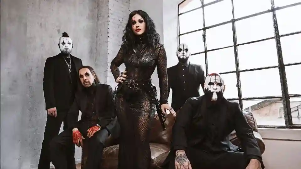 Lacuna Coil aniversează 20 de ani de la „Karmacode” cu o dublă lansare și turneu european